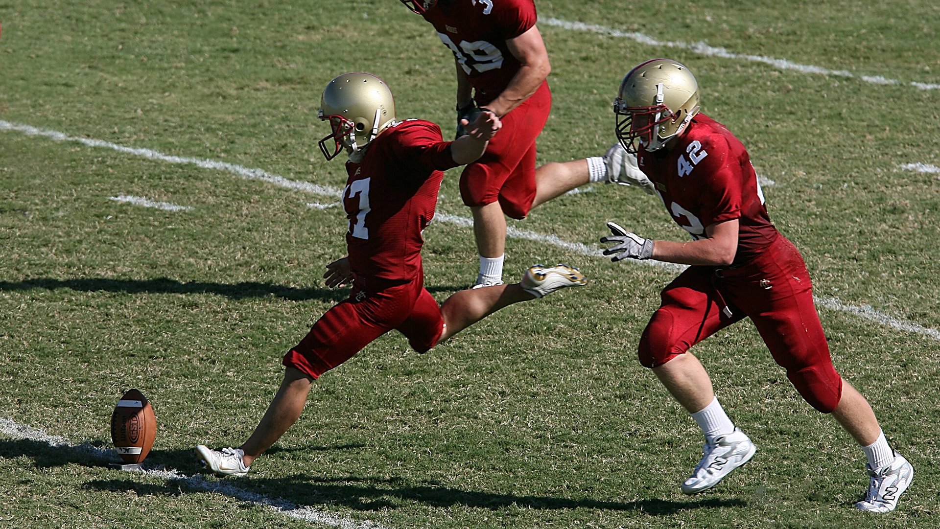 爱游戏官方-极地冰原:北极圈封冻赛道的极限冲刺,北极冰原气候